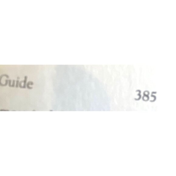 Mystery “The Sweetness At The Bottom Of The Pie” By Alan Bradley Paperback 2010 - Picture 4 of 4